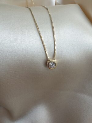 Colier zircon rotund